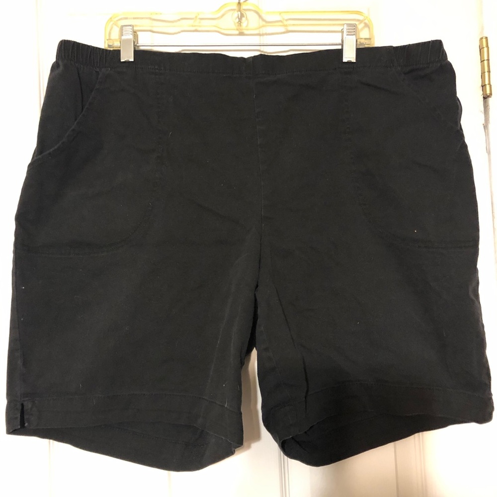 Black front pocket shorts size 3x